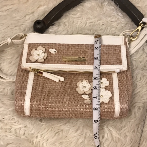 Liz Claiborne brand new straw medium size purse - Picture 8 of 8